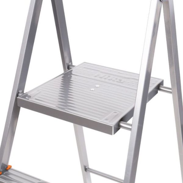 Стремянка широкая 4ст. металл. СМ4 Ника