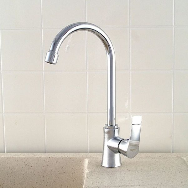 Смеситель для кухни монокомандный  хром  Potato Эверест B40-032