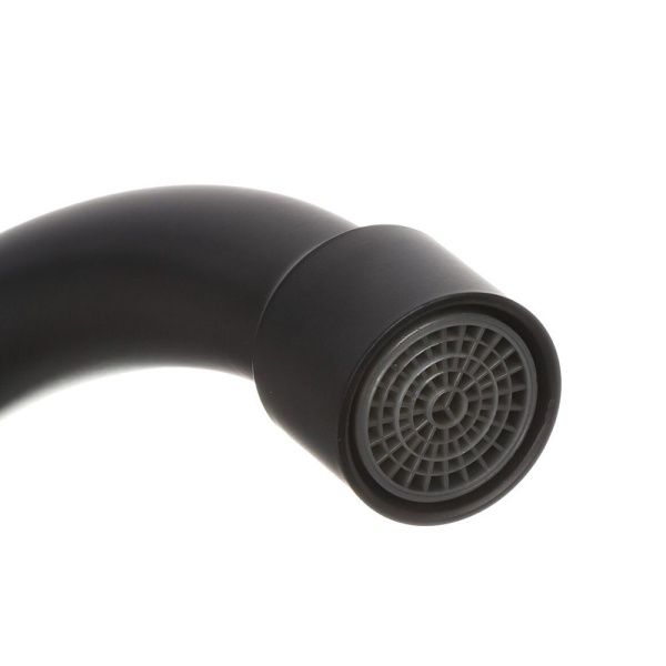 Смеситель для кухни монокомандный  черный  Potato Эверест B40-1546